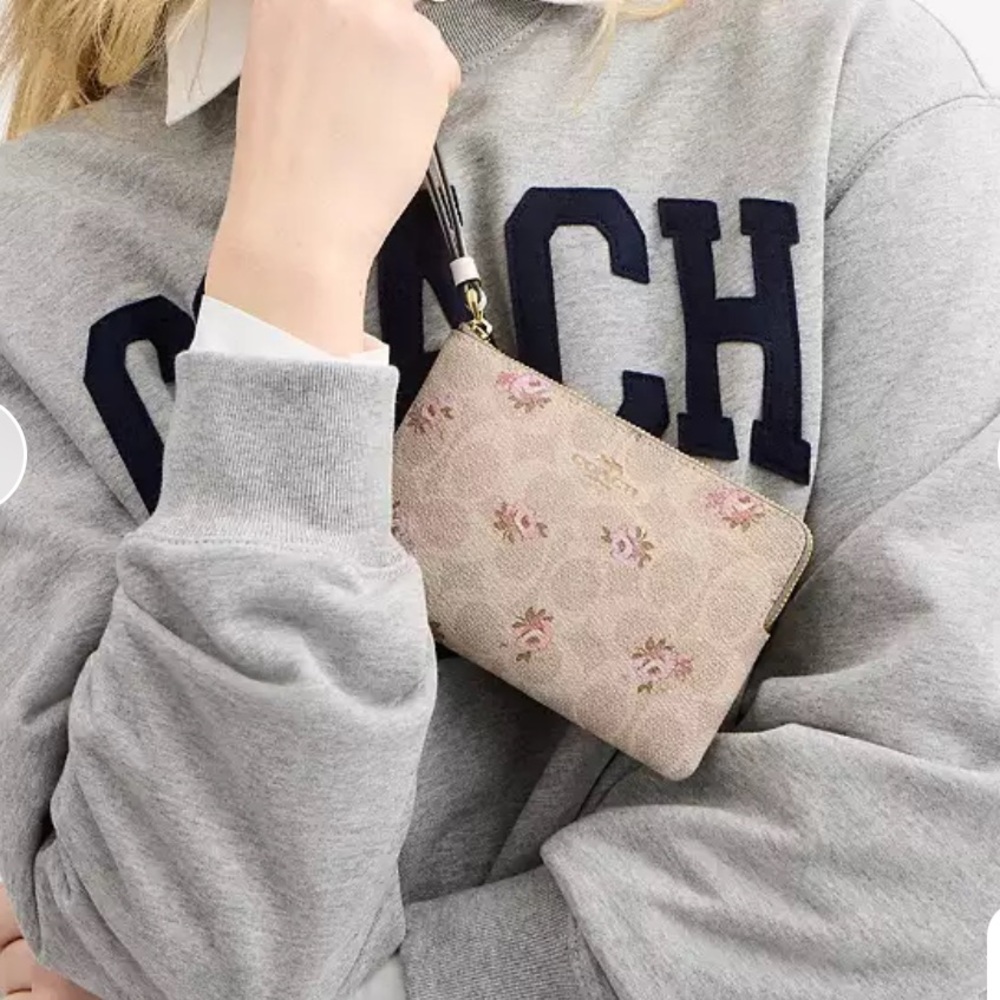 Coach Pink Floral corner zip Wristlet nwt - Picture 5 of 5
